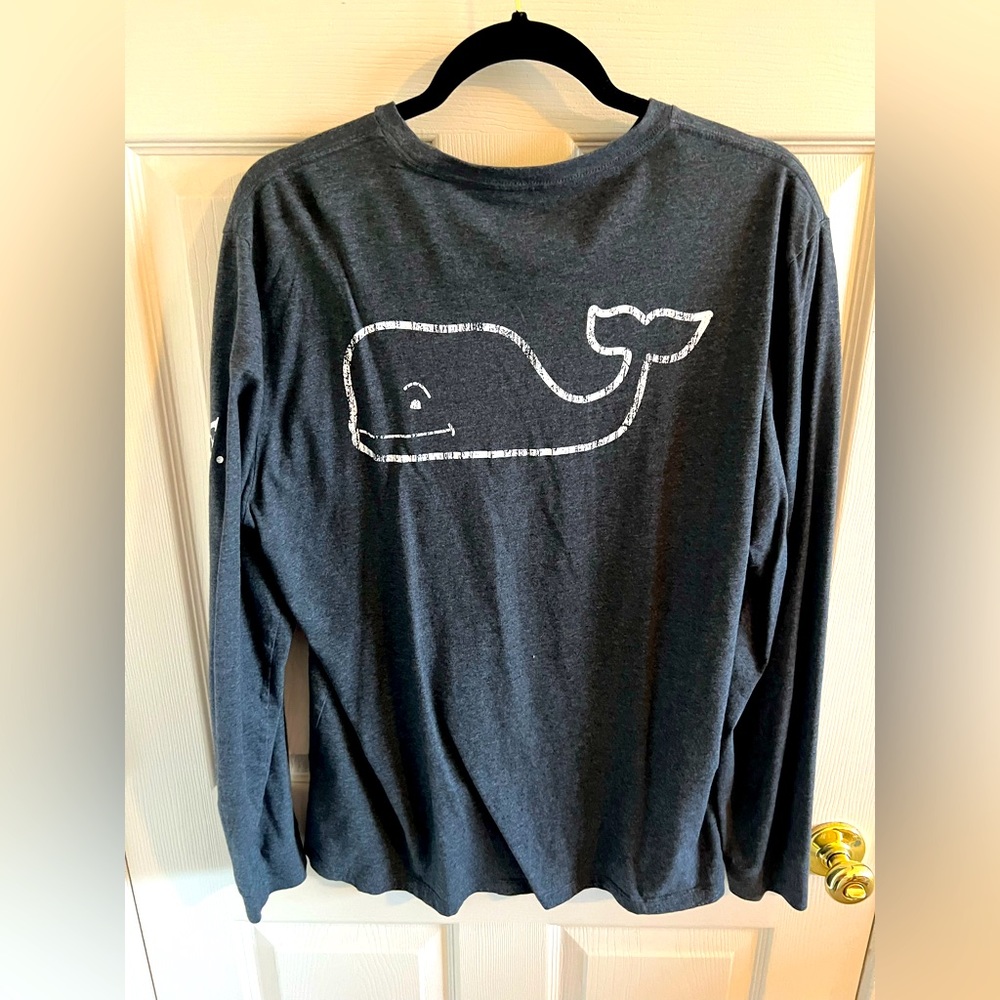 Medium Vineyard Vines long sleeve t-shirt